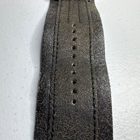 Vintage Fossil Square Watch Distressed Leather and Thin Strap Band Date Display - Picture 3 of 6